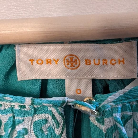 NEW Tory Burch | Lisa Top in Medallion Print - Picture 4 of 7